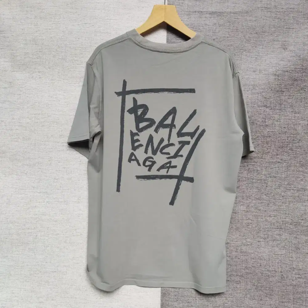T-shirt Balenciaga Grey Size L