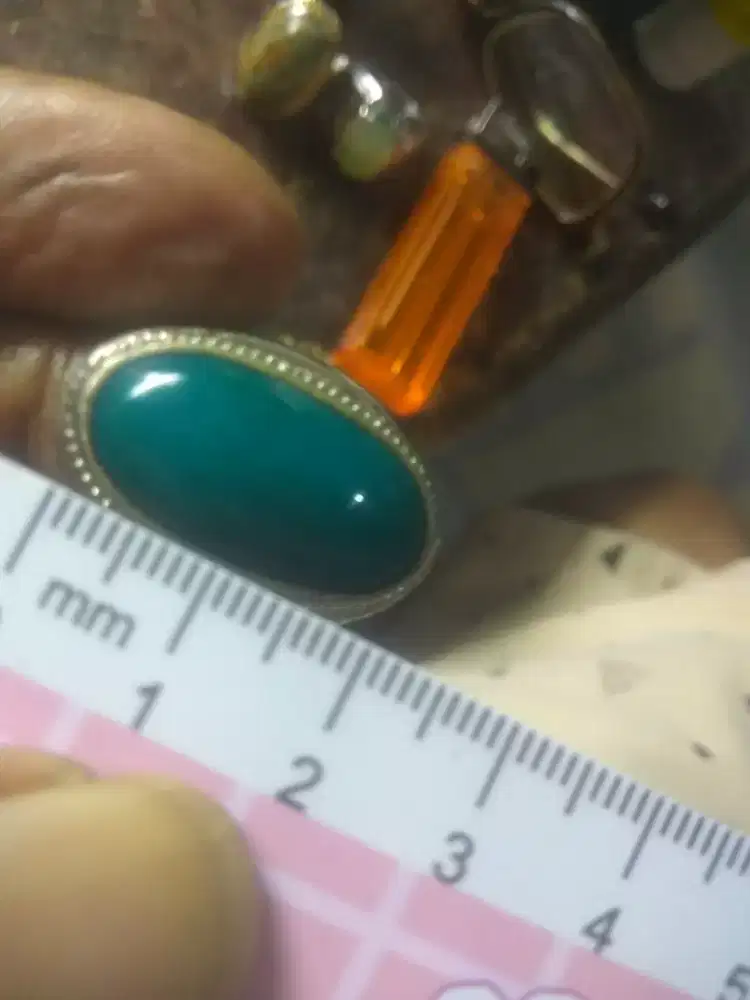 Batu bacan Doko bluish green