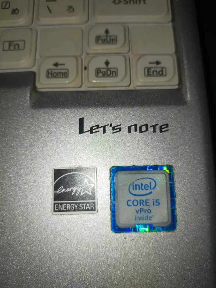 Laptop Panasonic core i5 gen 6, Ram 8gb, Super Ringan.zoss