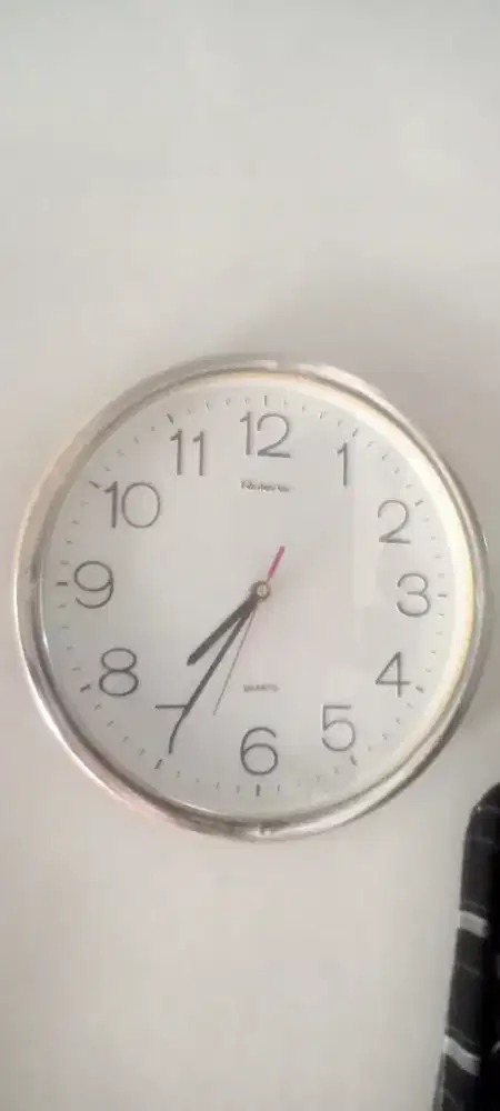 Jam Ruangan Normal Lok Kemanggisan