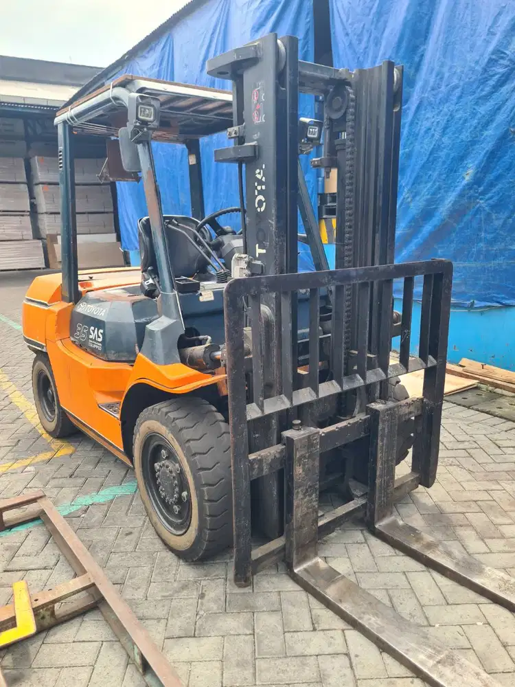 Forklift Toyota 3,5 Ton Second Original Japan