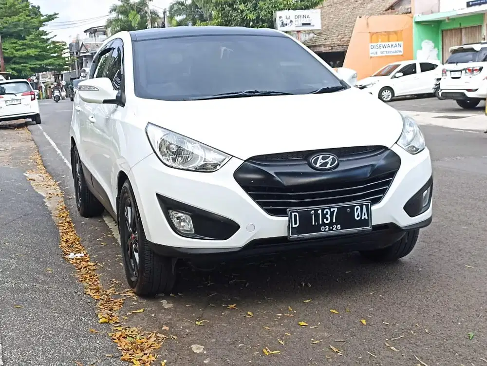 Hyundai Tucson AT  th 2011
