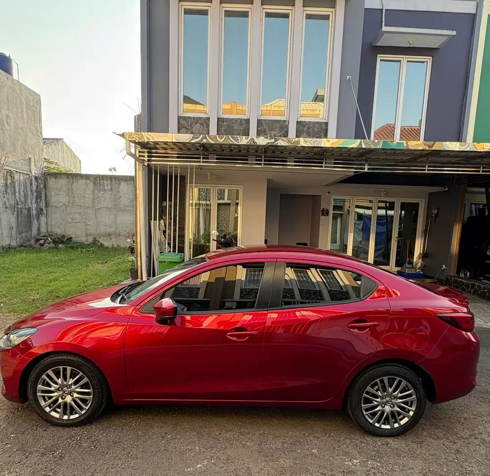 Istimewa Mazda 2 sedan