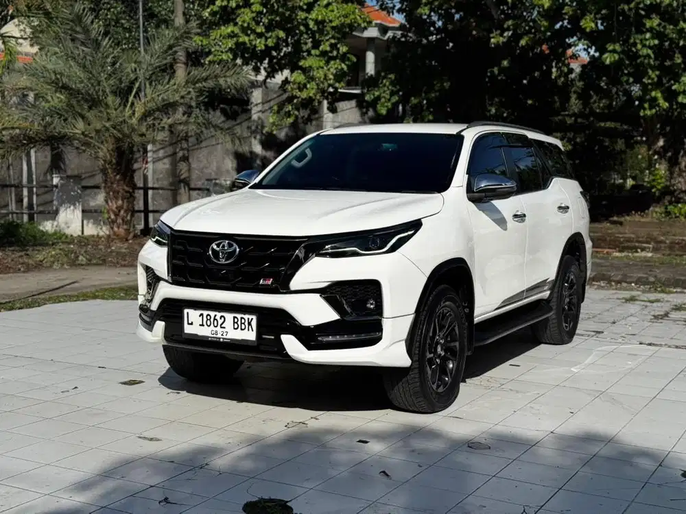 TOYOTA FORTUENER 2022 2.8 GR SPORTS 4X2 DIESEL MATIC
