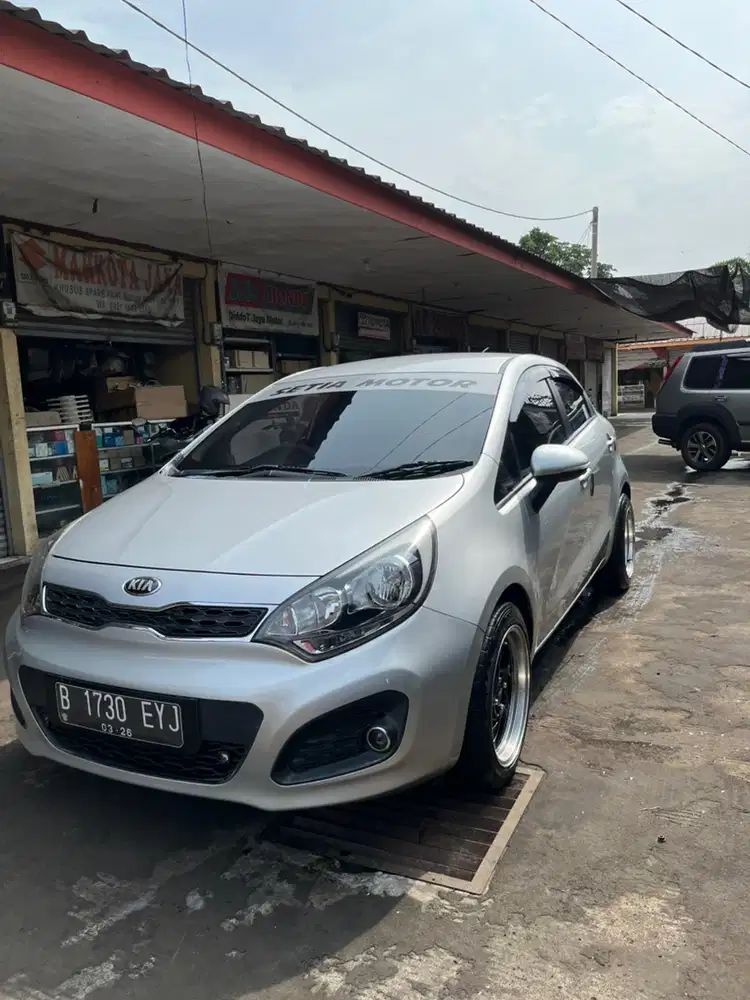 Kia Rio 2012 Bensin