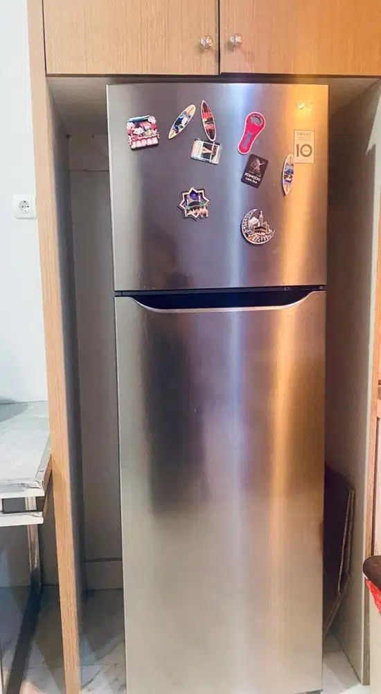 Dijual Kulkas LG 2 Pintu – Smart Inverter | Kondisi Sangat Mulus!