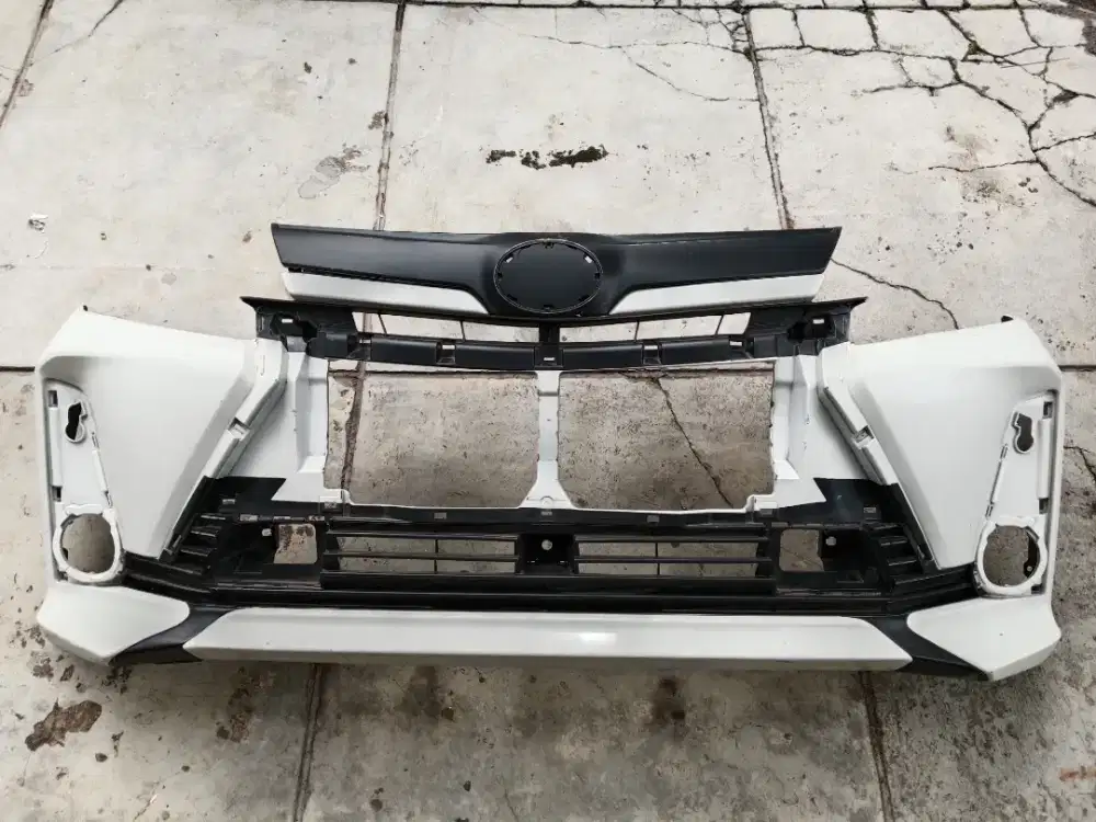 JUAL NEGO BEMPER AVANZA NEW KONDISI LAYAK PAKAI