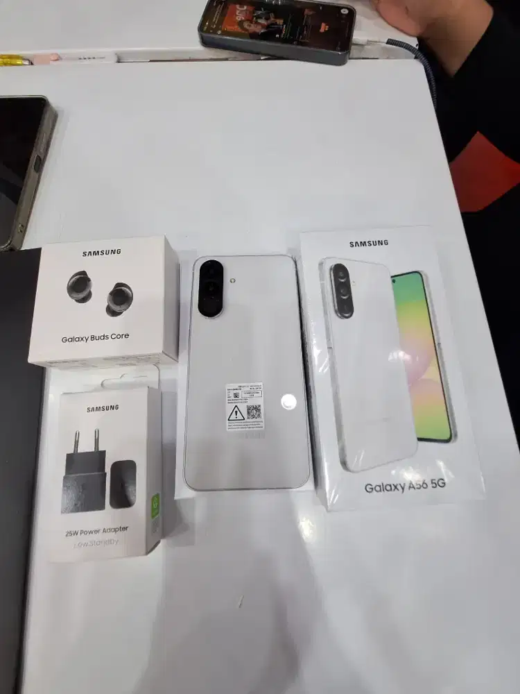 PROMO TRIPLE ZERO SAMSUNG A56 GRAY BUNGA 0%