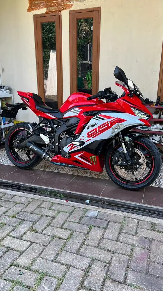 ZX25R ZX25 R Ninja 250 ABS QS SUPER LIKE NEW ISTIMEWA Odo 7.000 perak
