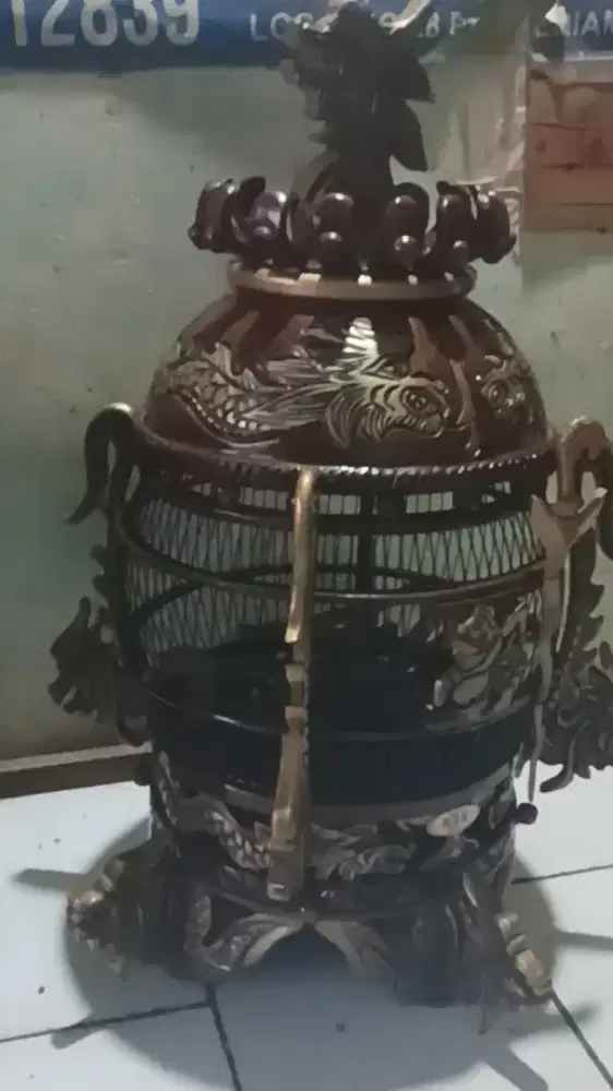 Sangkar Mataram ukir kantong Semar