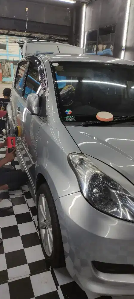 Dicari untuk tukang poles detailing mobil