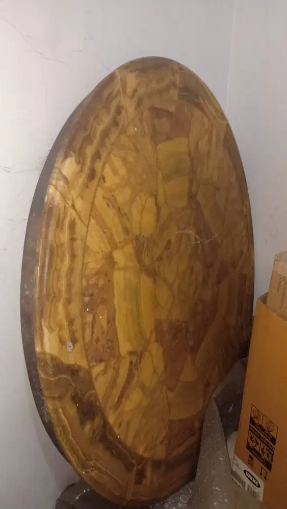 Meja Onyx bekas 98cm (masih bagus bila dipoles lagi))