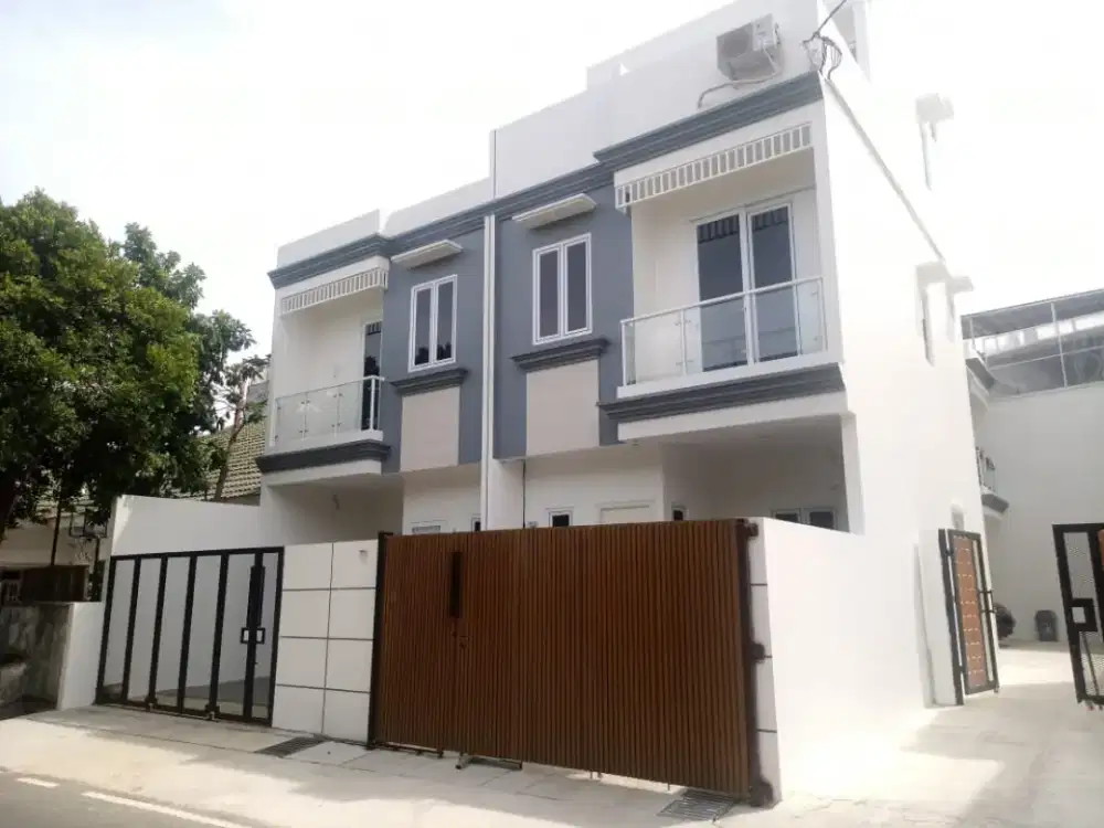 Rumah 2 lantai legalitas SHM Dekat pasar baru jakarta pusat