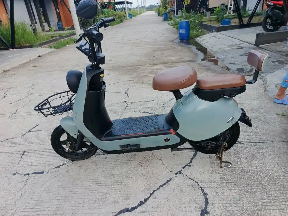 Sepeda Listrik Uwinfly RF7