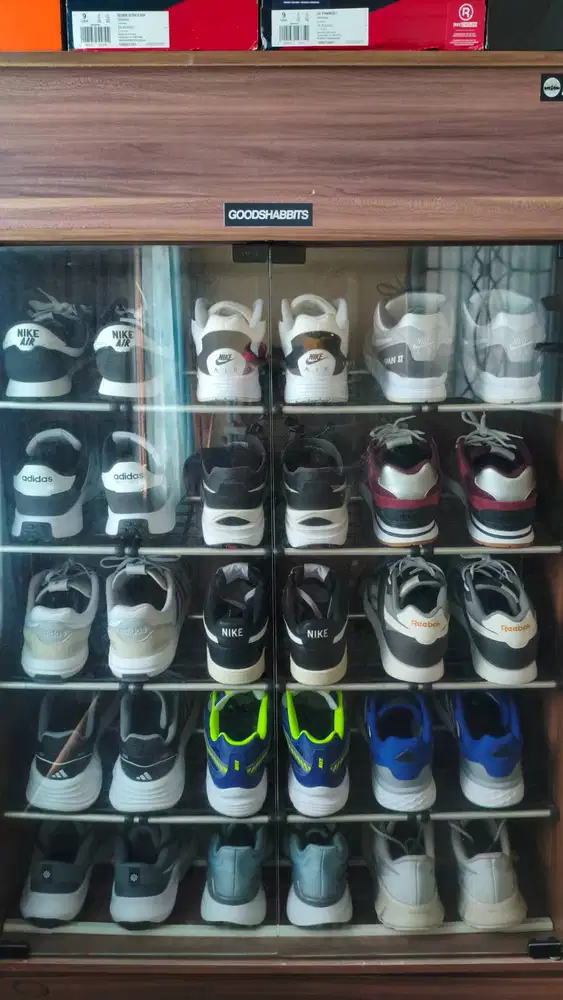 Sepatu Pria / Wanita