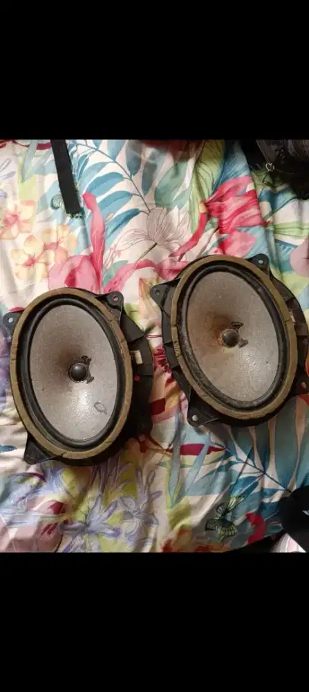 Dijual Speaker sepasang kondisi Untest
