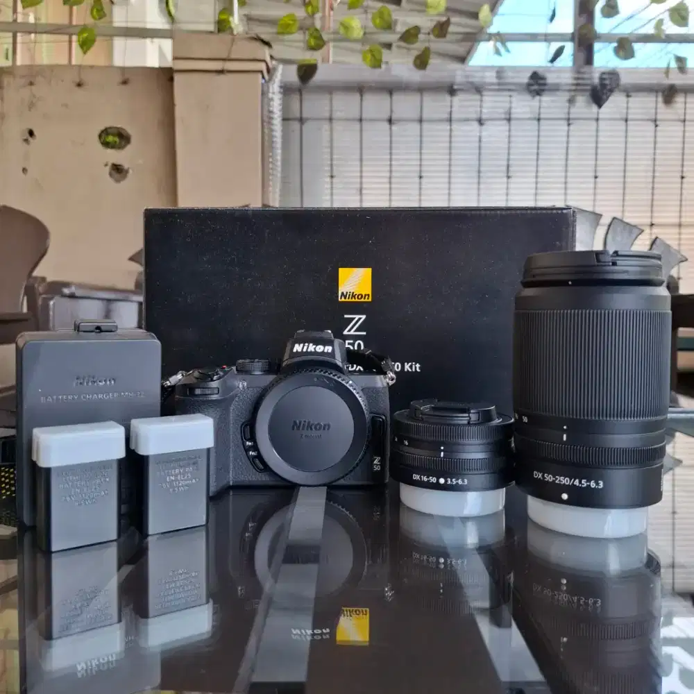 Nikon Z50 Kit Lensa