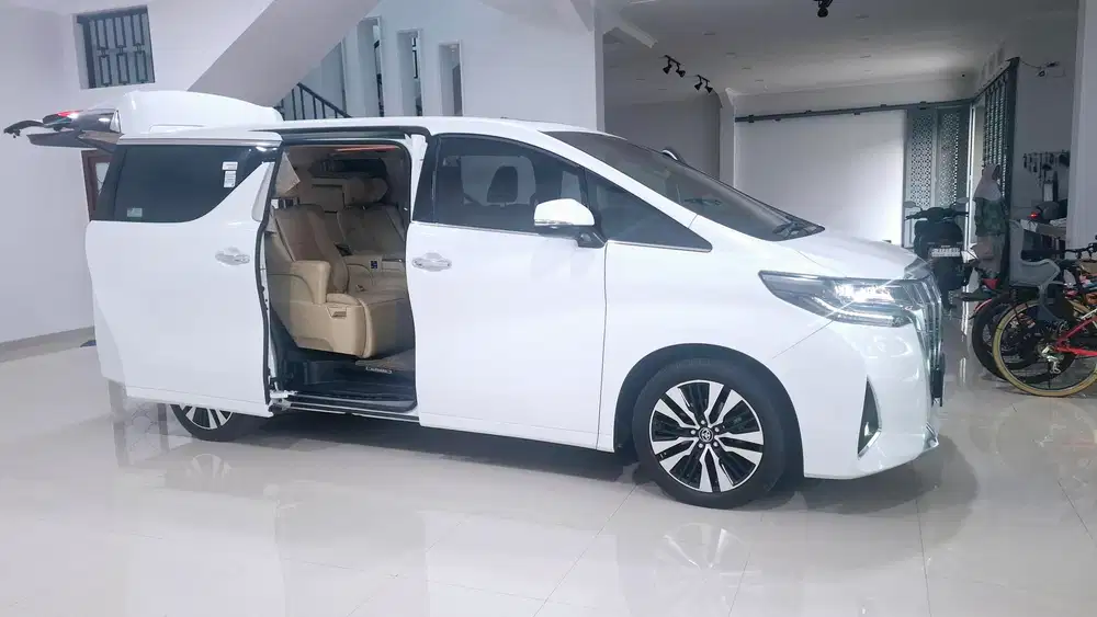 Toyota Alphard 2021 Bensin