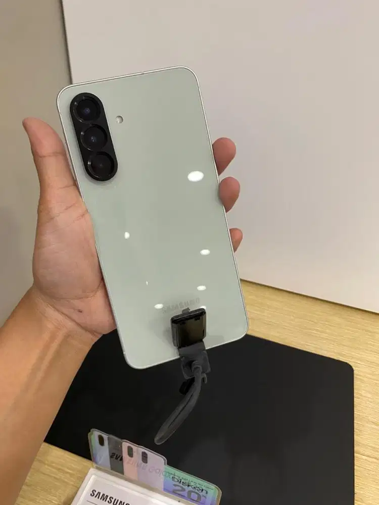 galaxy samsung a56 free adptor 25watt