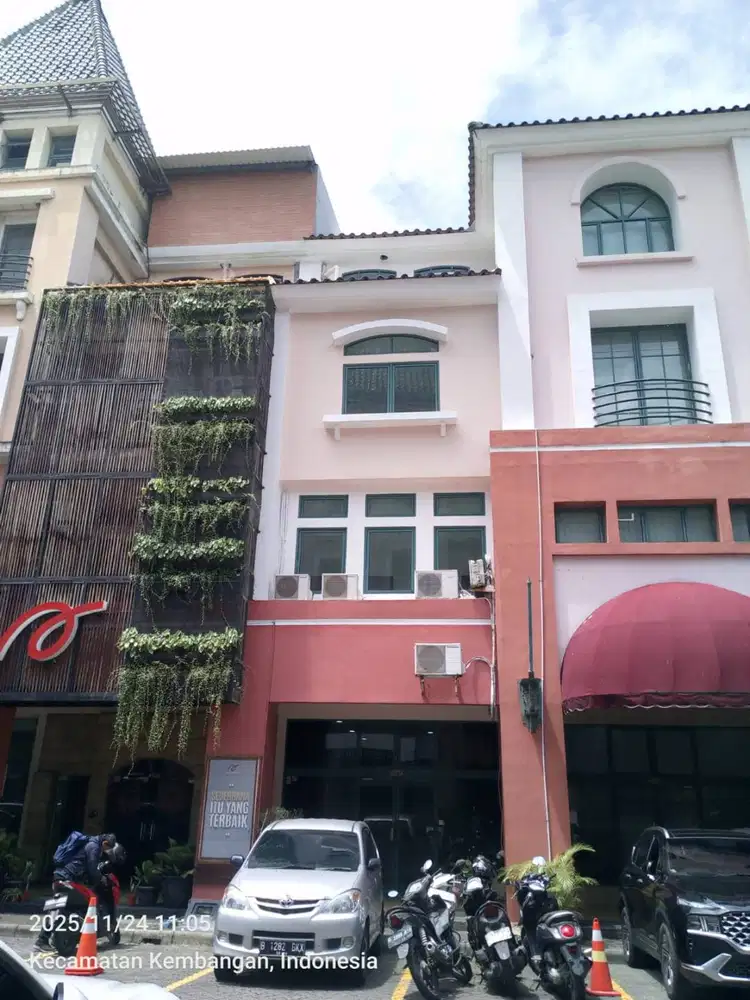 Disewakan Ruko 4 Lt Sentra Niaga Puri Indah,Kembangan (Lokasi Premium)