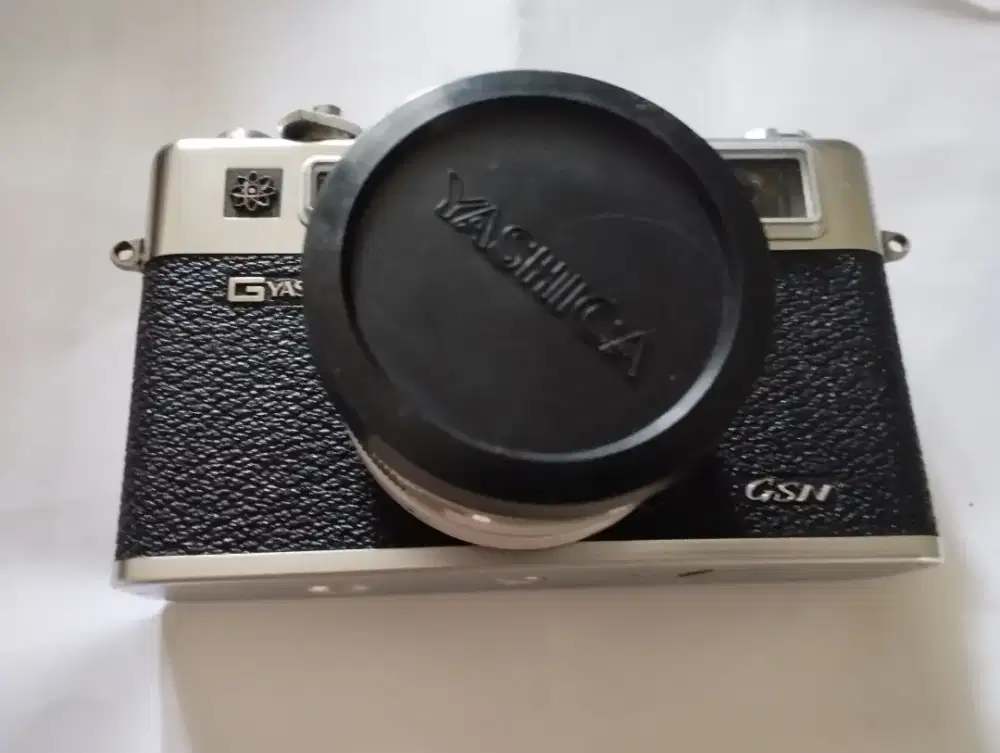 Yashica Electro 35 GSN Film Camera - Untested