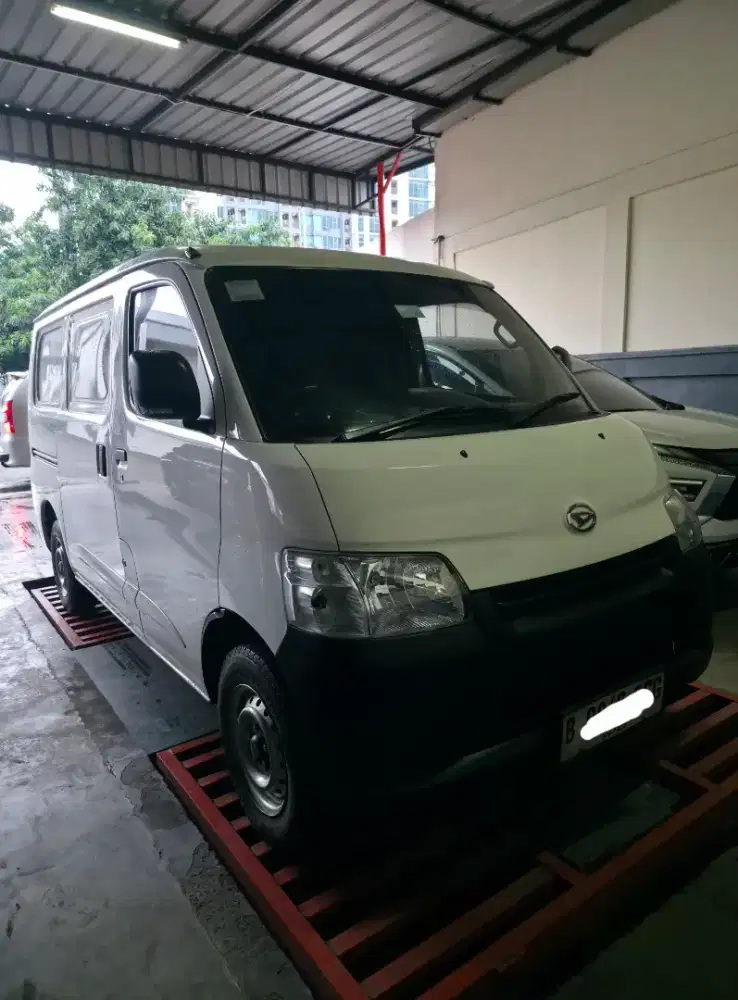 Dijual Daihatsu Granmax Blind Van 1.3 AC Manual 2019