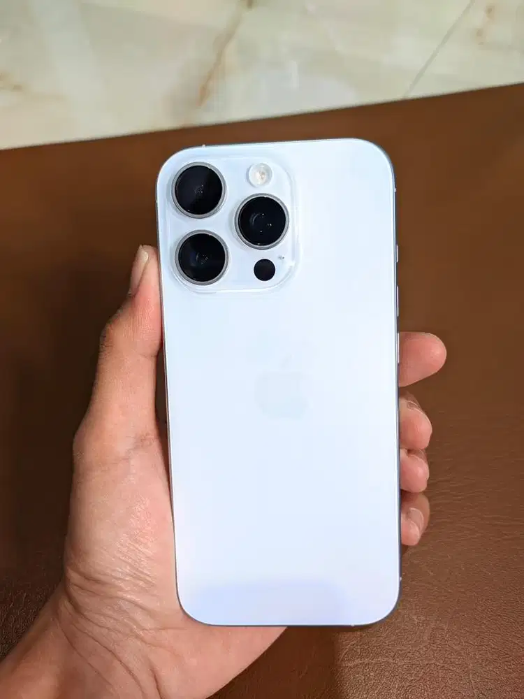 iPhone 16 Pro 128GB White Garansi Aktif Resmi (iBox) Like New Mulus