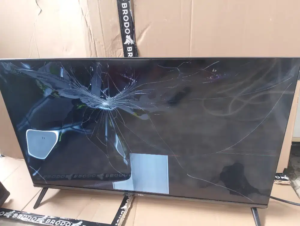 Android TV MERK TCL LED 32inc Minus