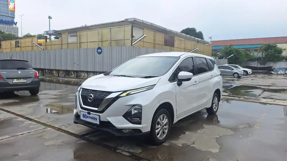 Pajak Panjang - Nissan Livina 1.5 EL Bensin-AT 2019