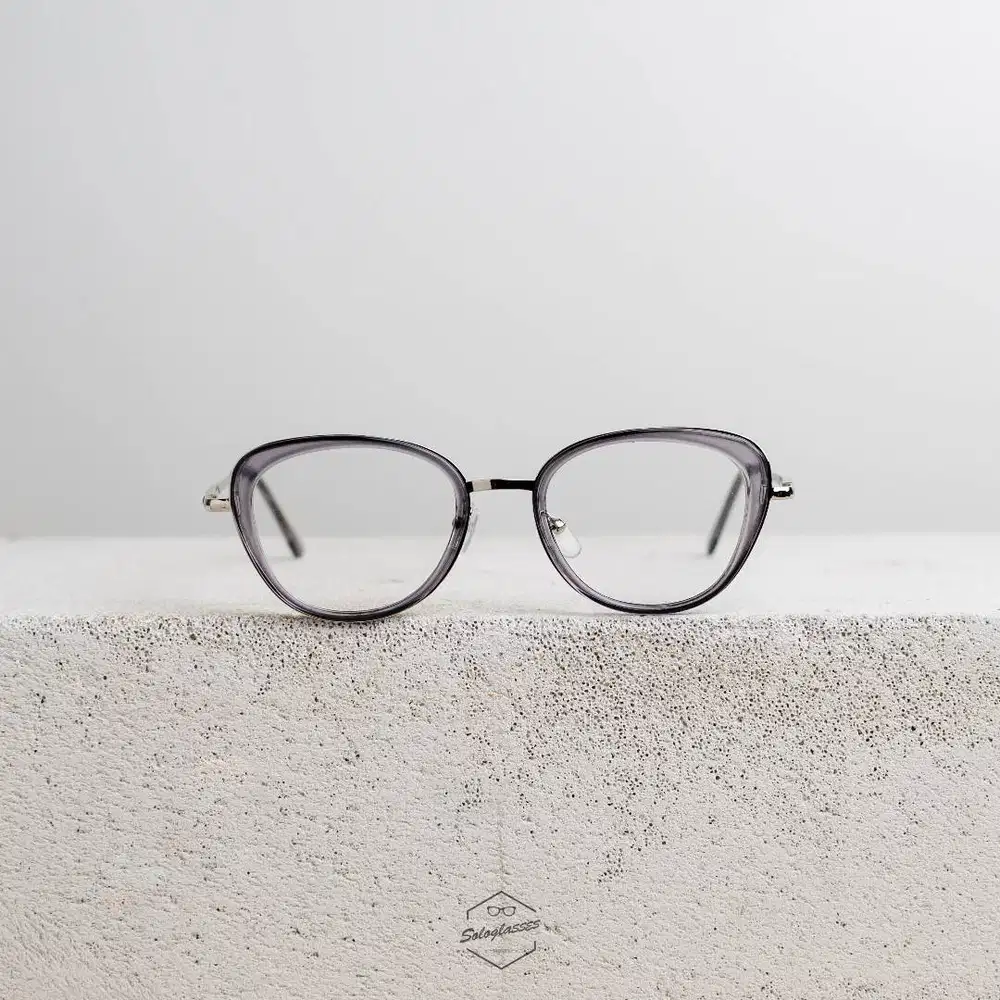 KACAMATA CAT EYE KECIL MODERN TANGKAI PEGAS - KAIA 02