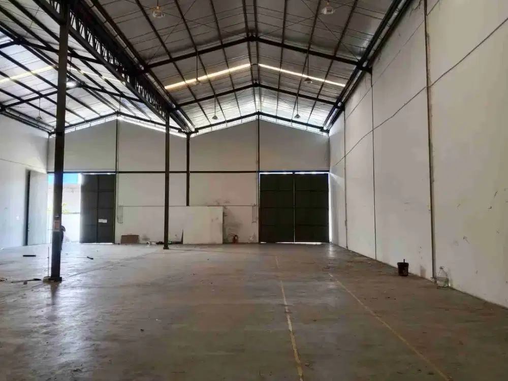 Di Sewakan Gudang Strategis Dekat Pintu Toll di Kosambi Permai