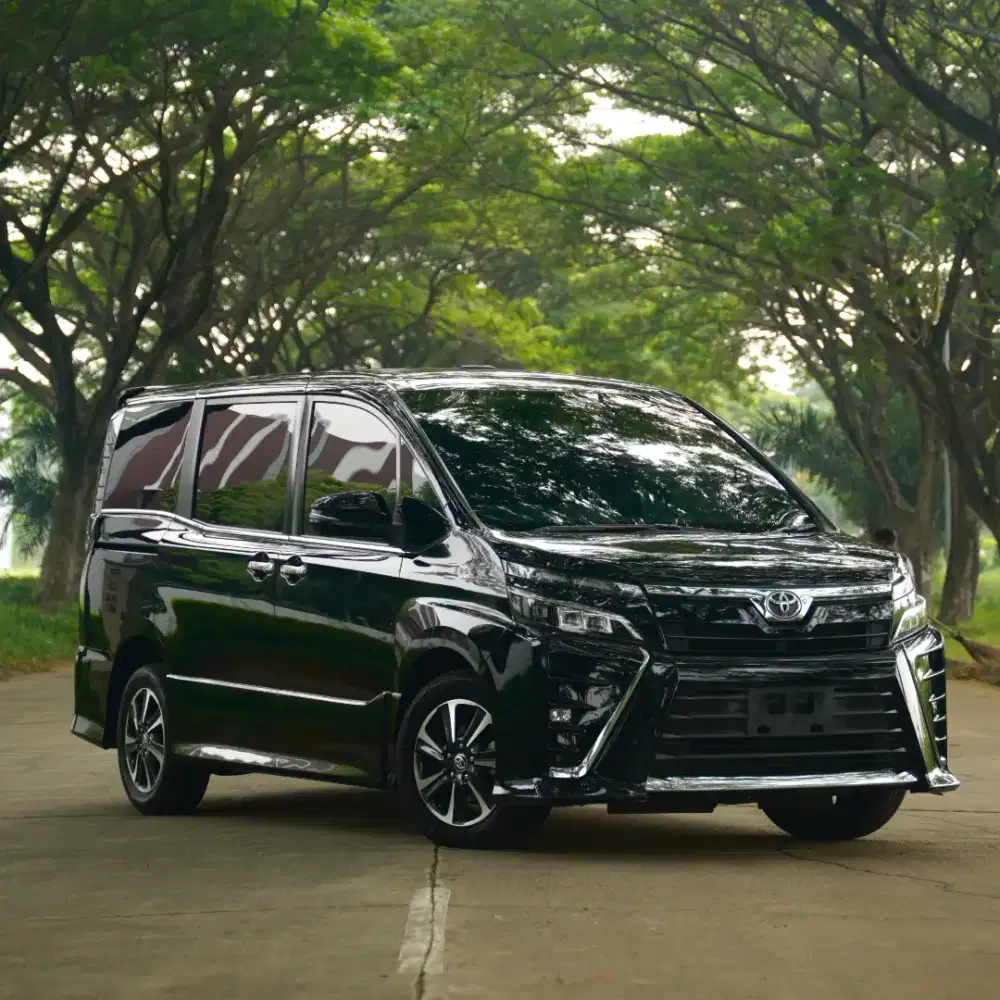 CASH 2019 TERMURAH BU Toyota Voxy Matic Hitam MURAH UNDERPRICE BEKAS