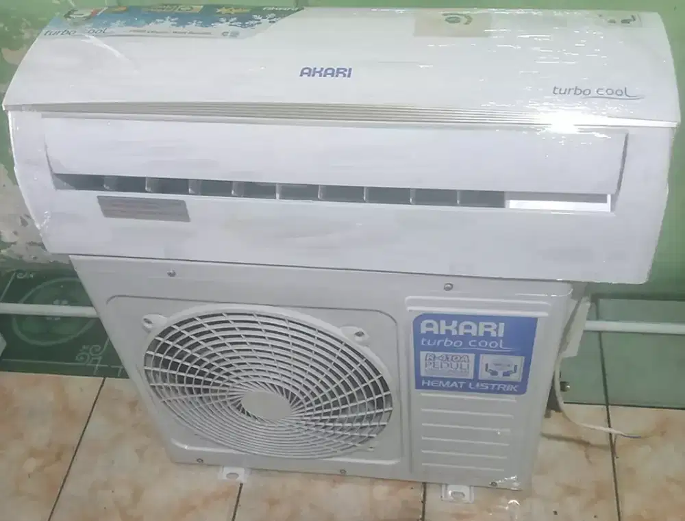 AC AKARI 1/2 PK R410 Orisinil Low300Watt Mulus Bagus & Dingin Sekali