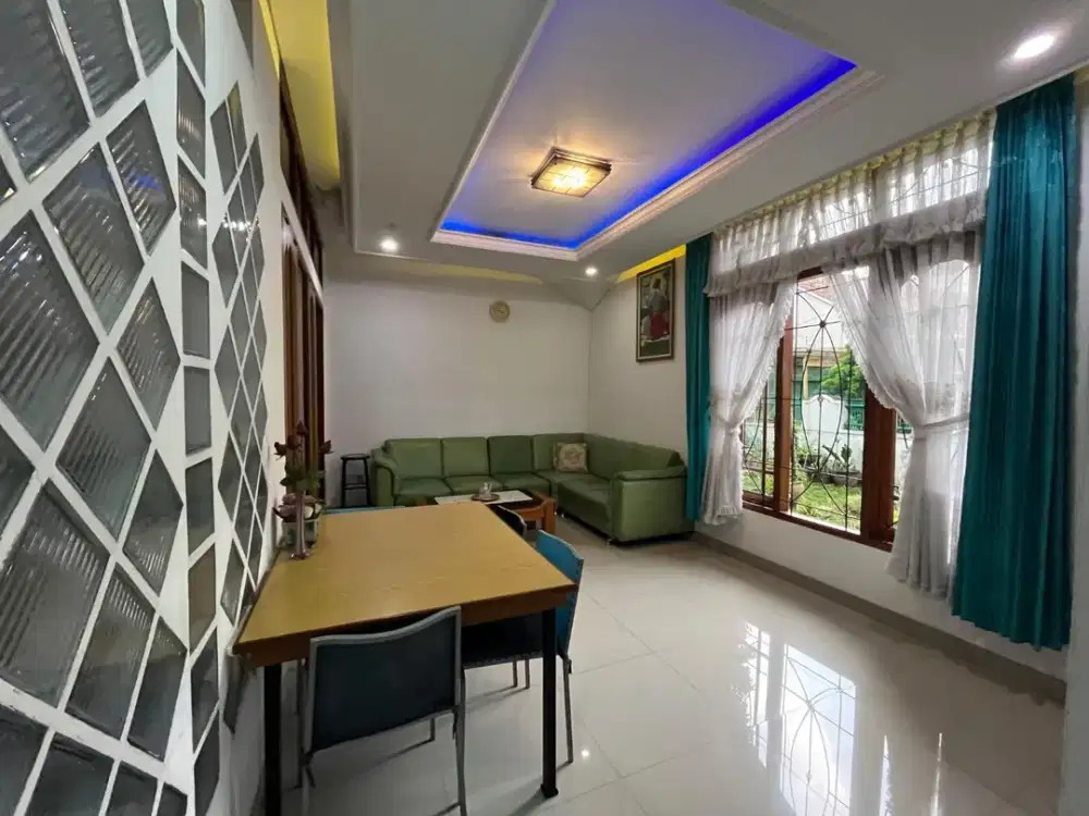 Dijual Rumah Tinggal + Kost Siap Huni Lokasi Strategis di Sayap Pajajaran Bandung