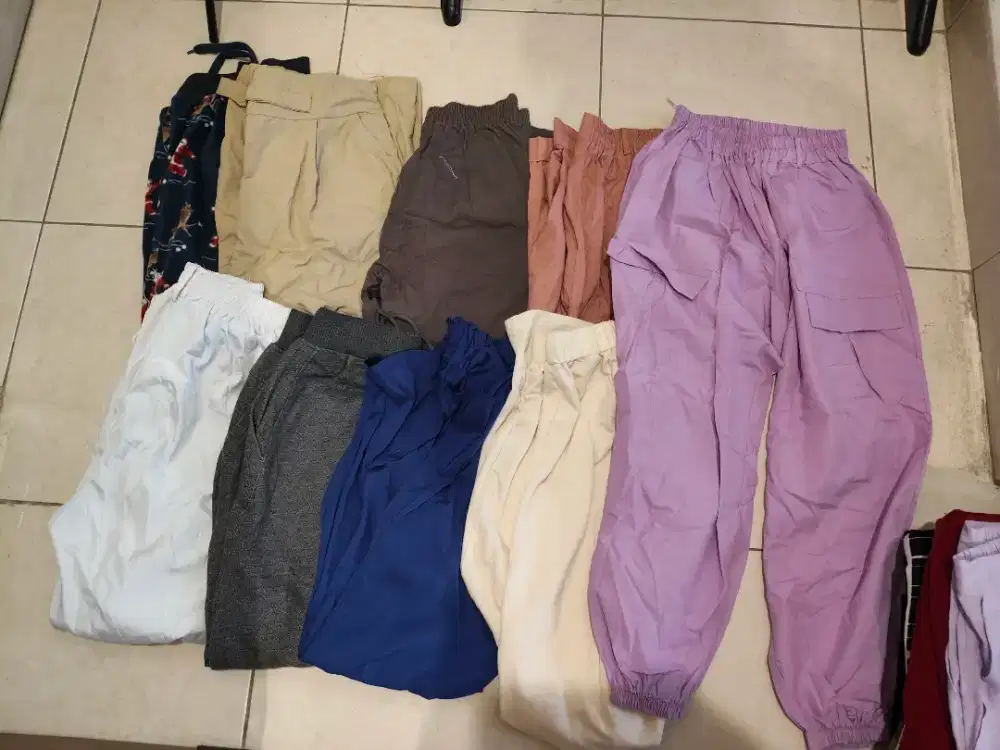 Celana ABG warna warni