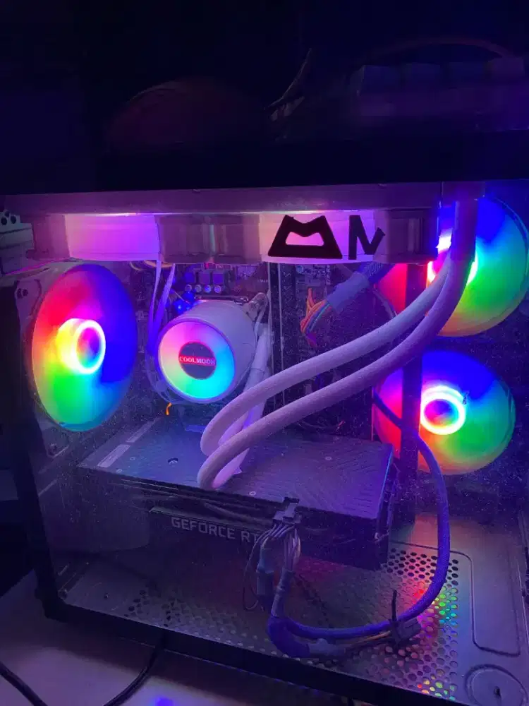 PC Gaming Siap Tempur!
Core i7RTX 2060
Bisa main game AAA lancar jaya!