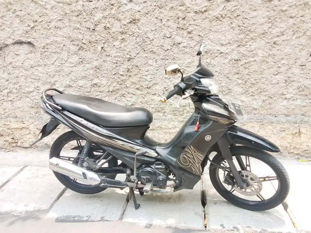 Yamaha Vega ZR 115 full ori KM rendah mulus mesin alus adem