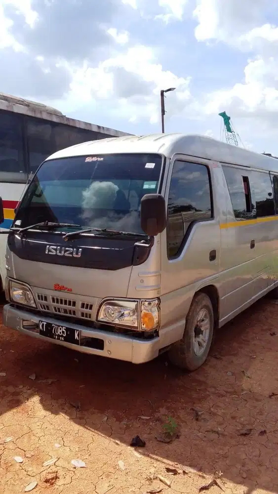 isuzu elf NHR 55 b LX nkr 55
