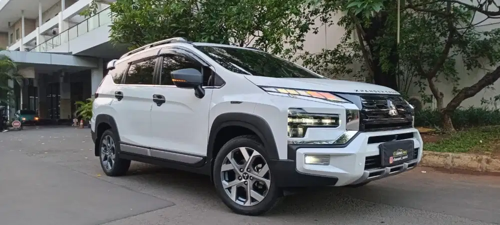 Mitsubishi XPANDER CROSS 2023 Premium Istimewa