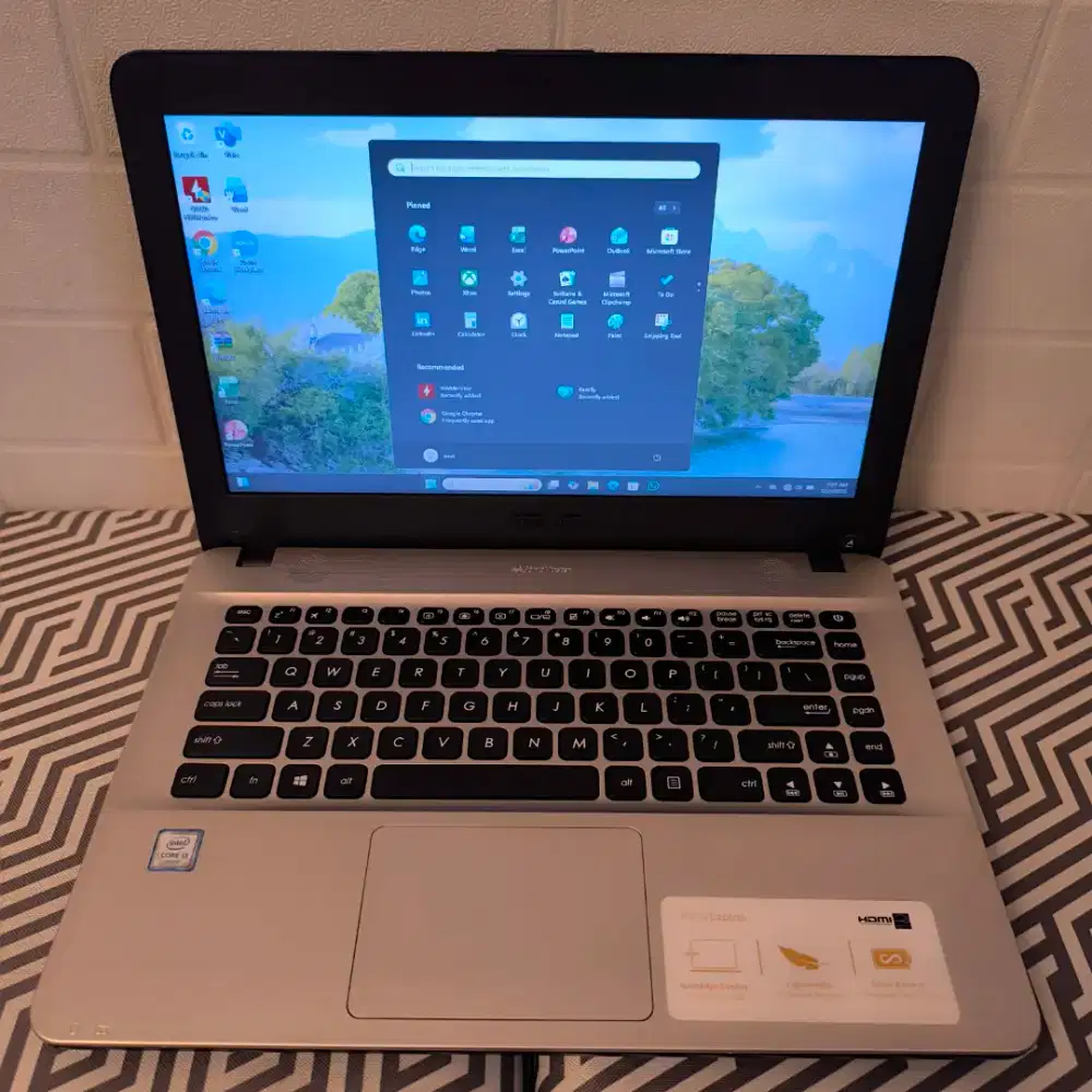 Laptop Asus X441UV Core i3 RAM 8GB DDR4 SSD 256GB Fullset LIKE NEW