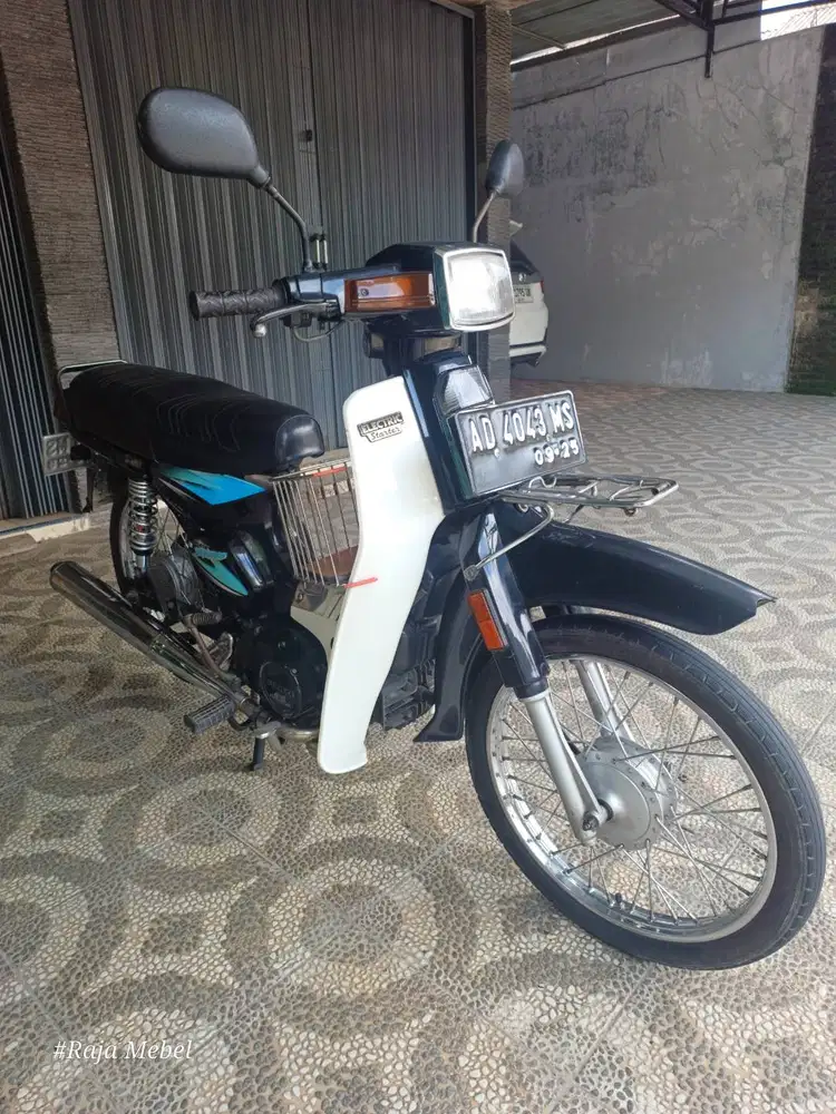 Suzuki black bravo rc 100