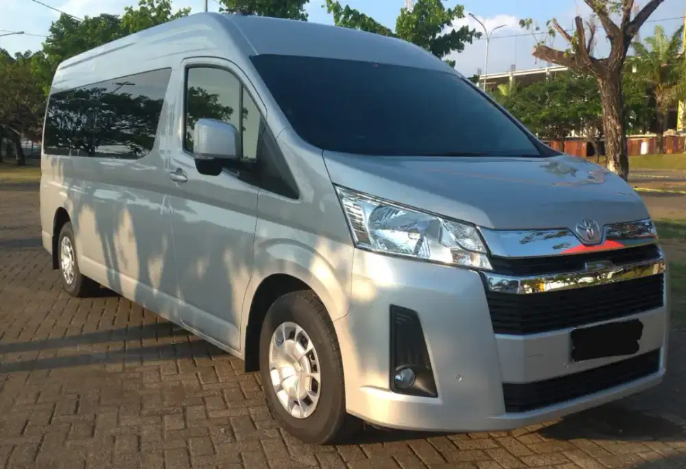 Toyota hiace premio