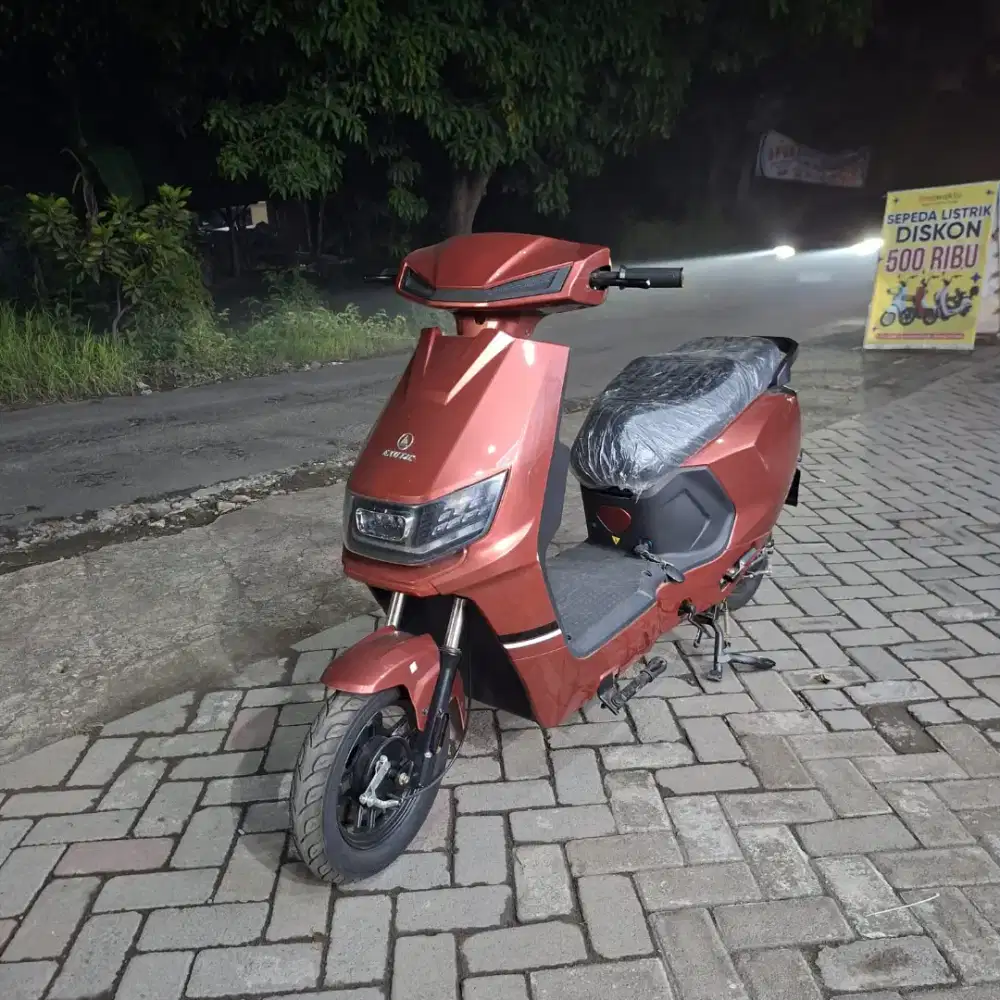 SEPEDA LISTRIK EXOTIC VARILUX SR CASHBACK LANGSUNG 700 RB