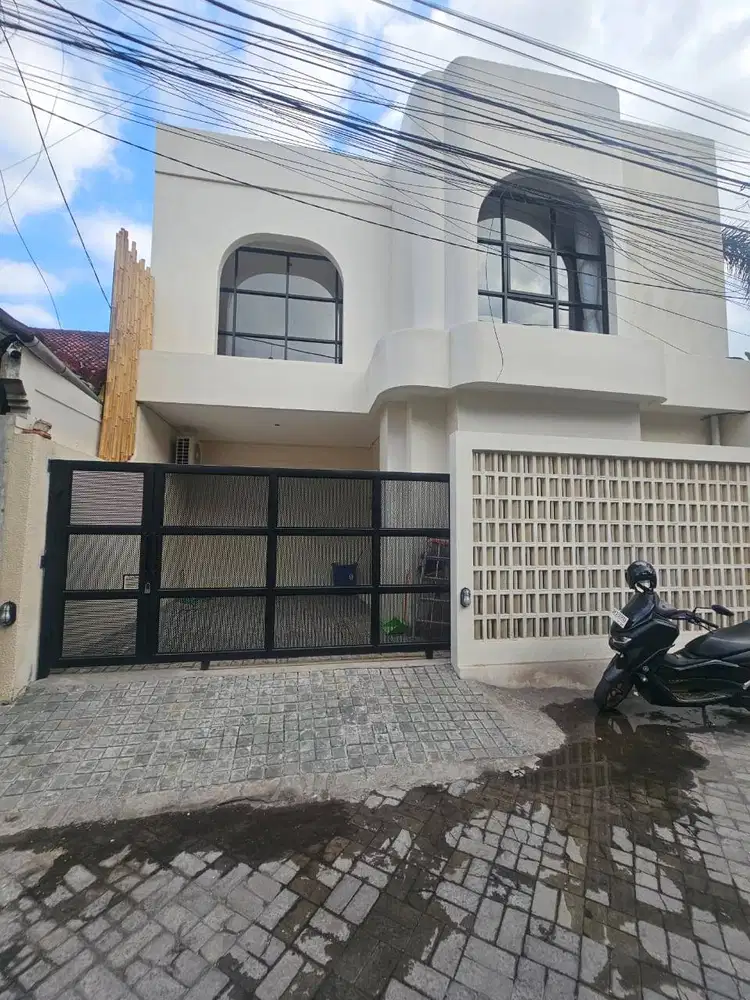 FOR RENT OR FREEHOLD Brand New Modern Mediteranian Villa in Semer