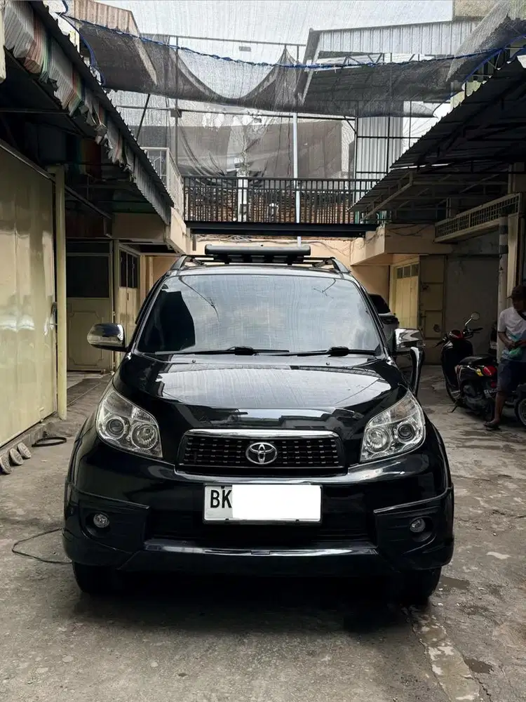 Rush 1.5 TRD manual Tahun 2014