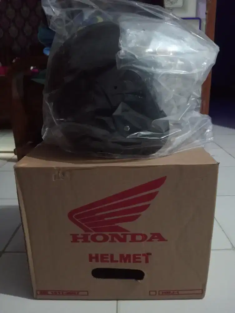 Dijual helm Honda ori baru