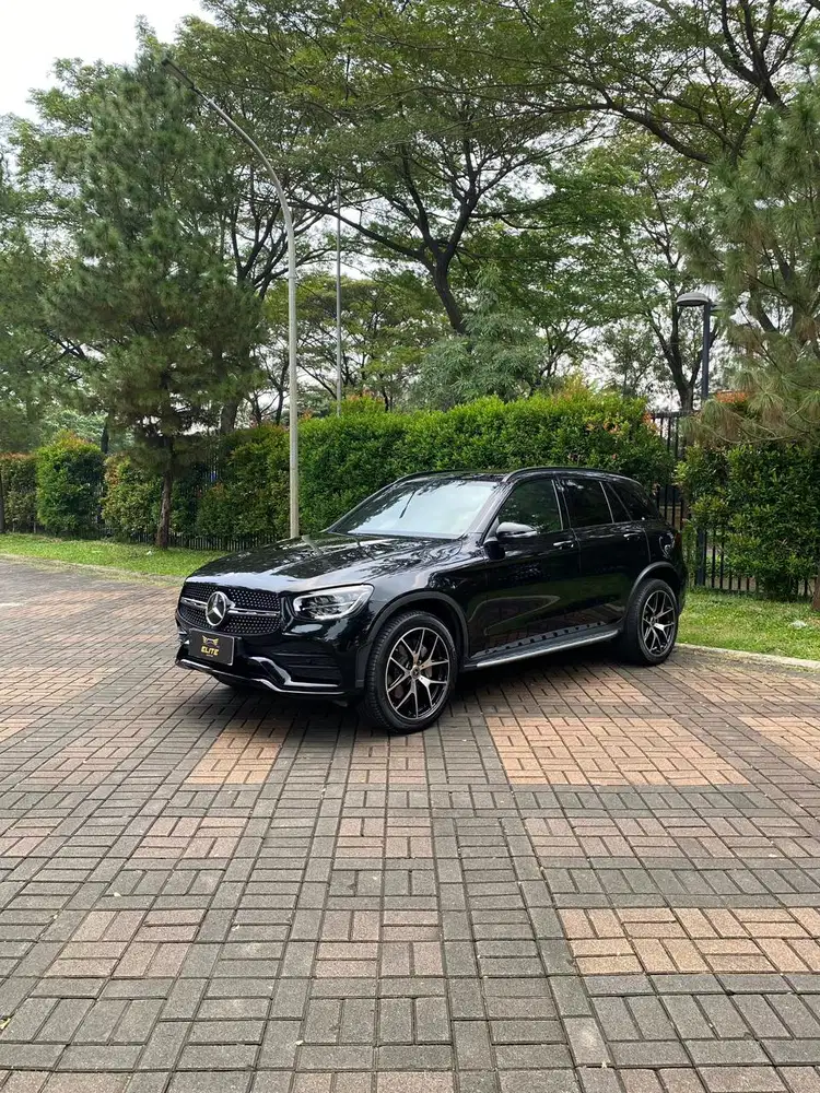 Mercedes Benz Mercy GLC 200 AMG Night Edition 2022