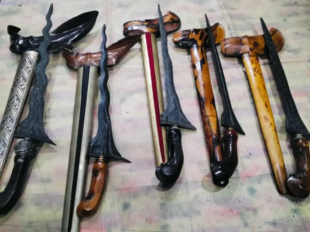 Keris Sepuh Asli Jawa Pusaka Layak Koleksi Borongan