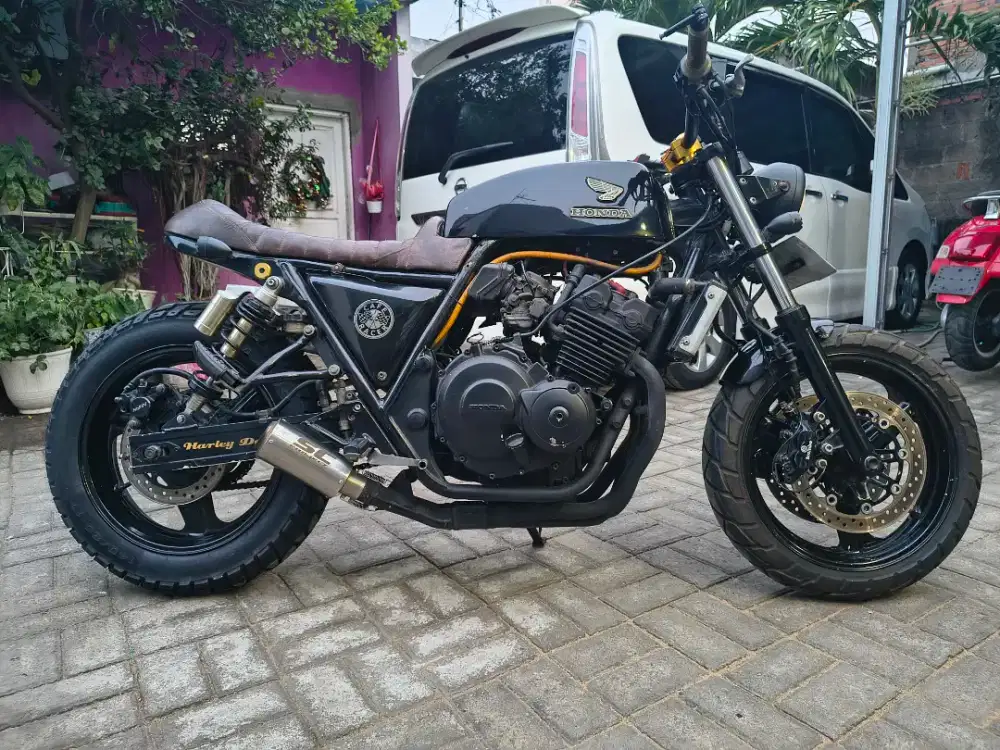 Honda cb 400 super four brembo edition