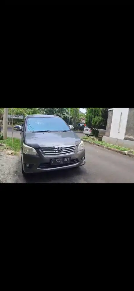 Toyota Kijang Innova 2012 Diesel